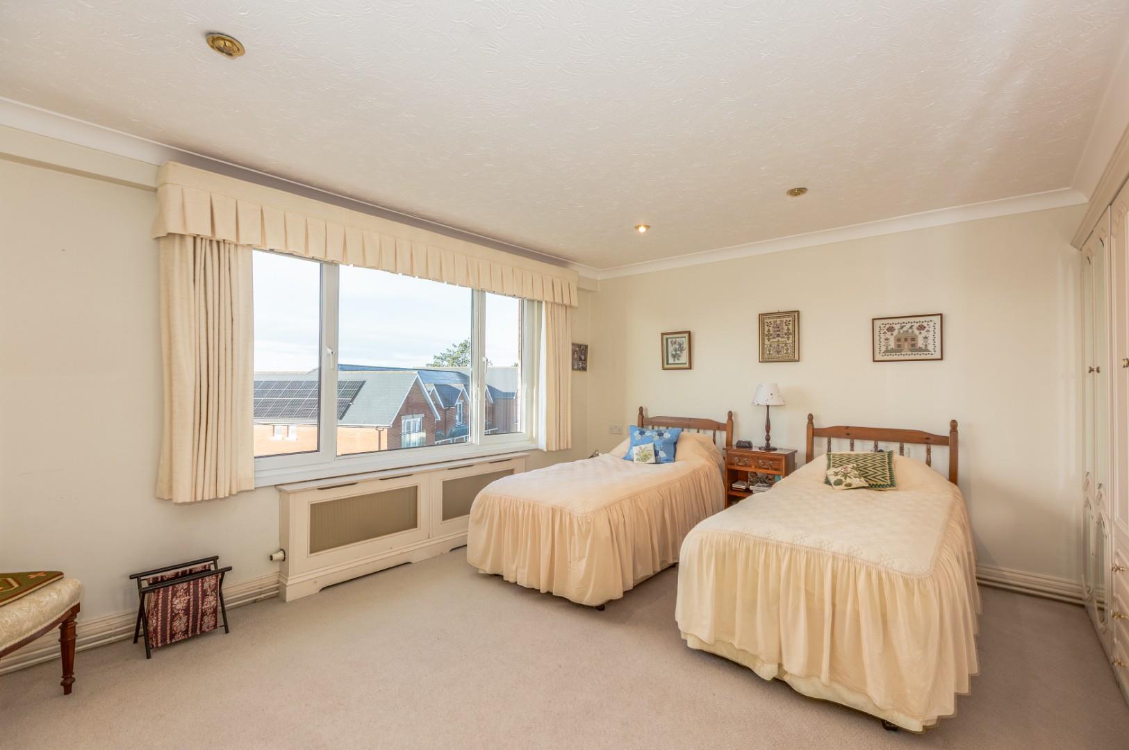 Brynfield Court, Langland, Swansea, SA3 4TF